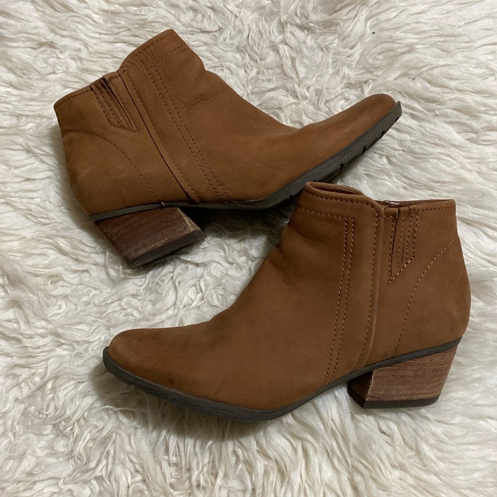 Womens Blondo Boots Valli Cognac Nubuck Leather Waterproof Zip Ankle Booties 7